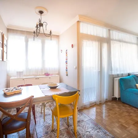 Sava Centar 1-bedroom In The Heart Of New *