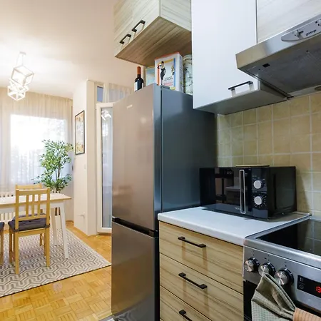 Sava Centar 1-bedroom In The Heart Of New Belgrado